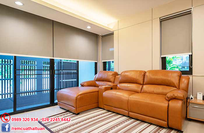 Mẫu rèm cuốn căn hộ chung cư cao cấp đơn giản phù hợp cho các căn hộ có diện tích nhỏ hẹp
