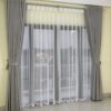 Rèm cửa màu ghi xám nhã nhặn sang trọng và cuốn hút